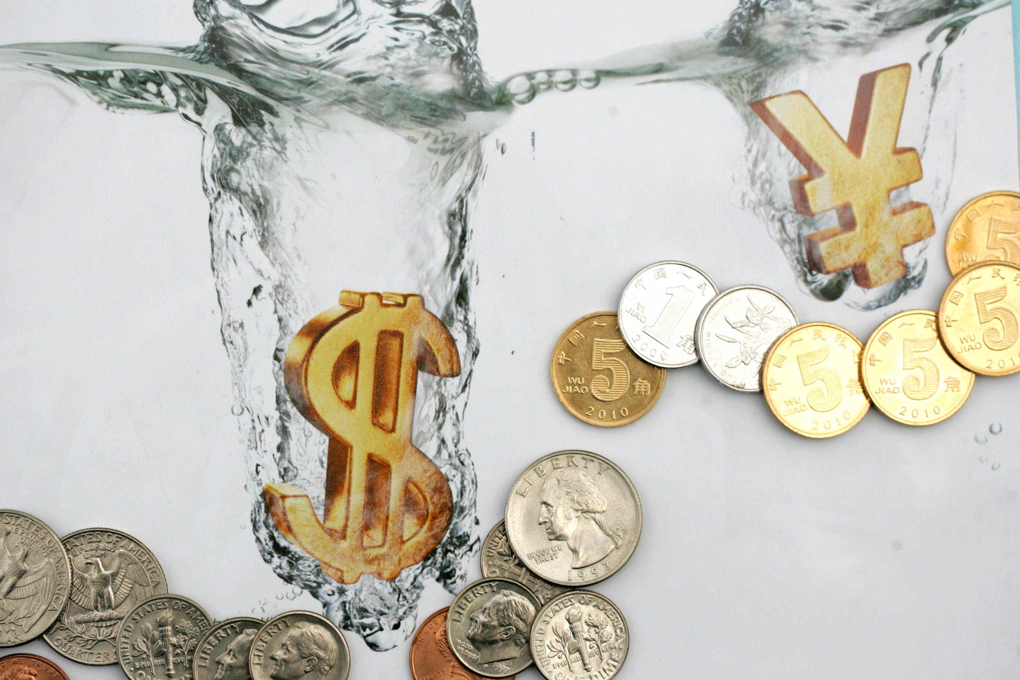 美元贬值的多维解析:亚洲市场的结构性风险与应对框架 股票财经