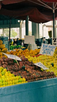 春假衔接清明假期；六天小黄金周显著激活旅游消费活力。