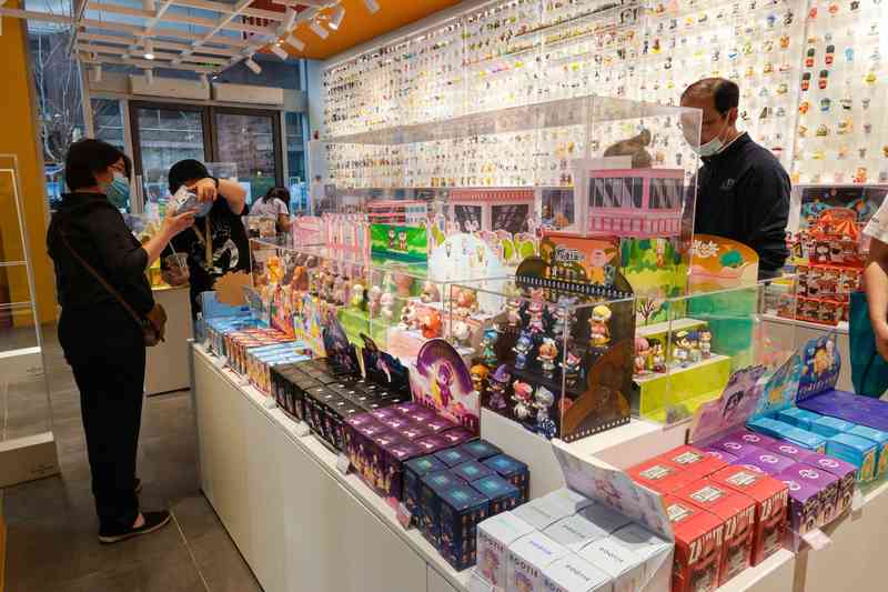 市场反弹超20%的背后,盲盒巨头如何用情绪价值撬动资本想象力? 企业服务