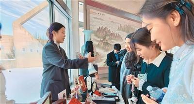 文化焦虑症：如何通过苏绣找到对话的密码