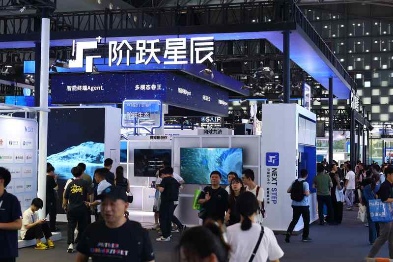  百倍算力效率的背后：揭示国产推理芯片的系统级突围路径 IT技术