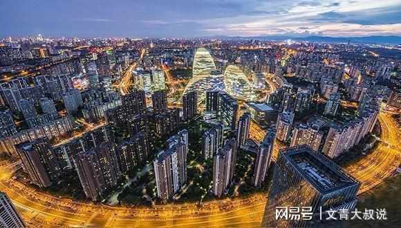 焦虑与释怀：如何从“速度至上”转向“温度治理”