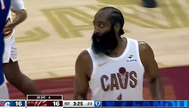  【技术流】骑士双塔缺阵催生战术裂变：哈登喂球体系的全景解构 体育新闻