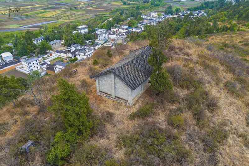 【技术探索】无人机视角下的天子庄秘境:一屋一树背后的地理与数据逻辑 文化旅游