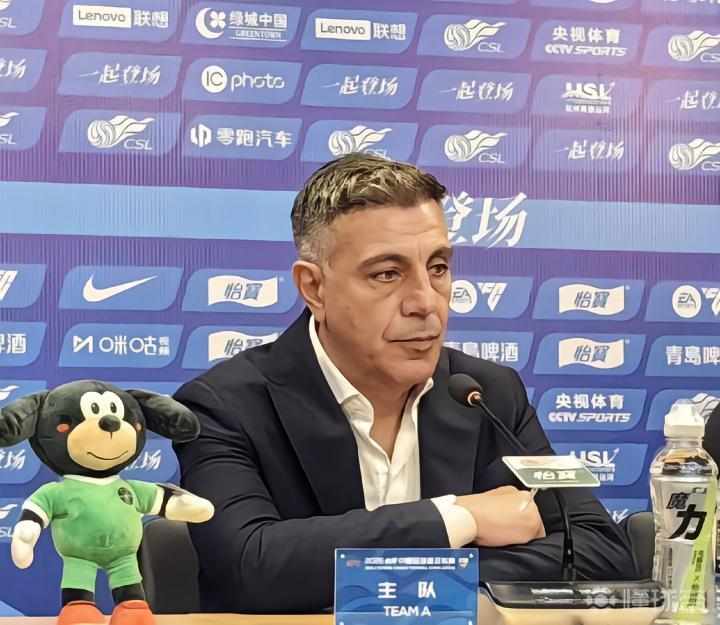 三场不进球,心里急不急?这位教练的回应,让无数人破防 体育新闻